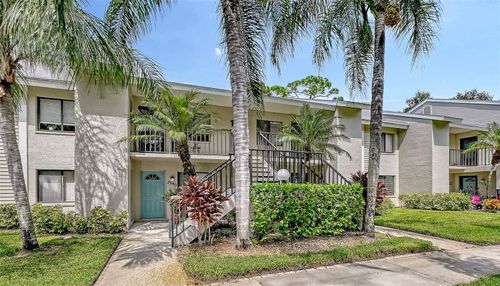 7584-7584 Eagle Creek Dr, SARASOTA, FL, 34243-4640 | Card Image