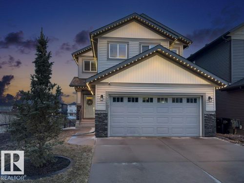 2423 16 Ave Nw, Edmonton, AB, T6T2H5 | Card Image