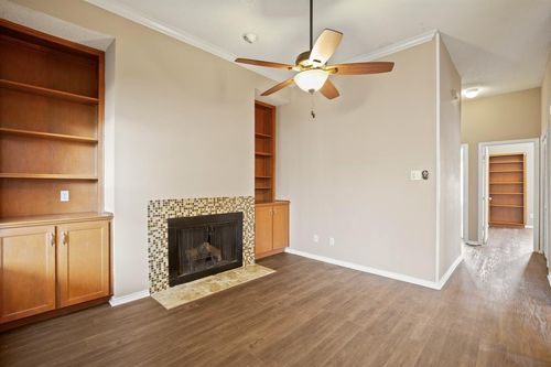 apt-203-2802 Nueces St, Austin, TX, 78705-3730 | Card Image