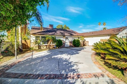 7441 Beckford Ave, Reseda, CA, 91335 | Card Image