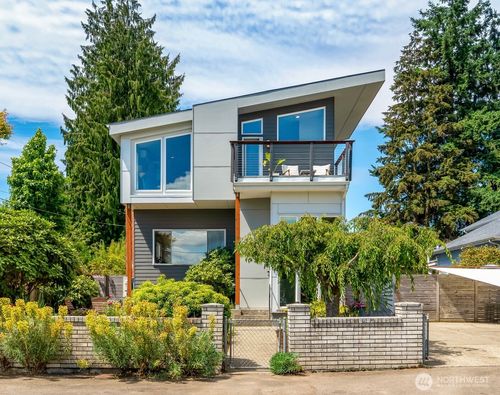 10045 9th Avenue Sw, Seattle, WA, 98146 | Card Image