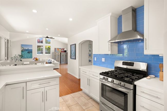 1660 Catalina Ave, House other with 3 bedrooms, 3 bathrooms and 1 parking in Seal Beach CA | Image 20