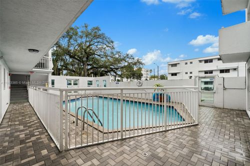 apt-103-3101 Sw 27th Ave, Miami, FL, 33133-4640 | Card Image