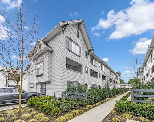 72-15487 99a Ave, Surrey, BC, V3R0G9 | Card Image
