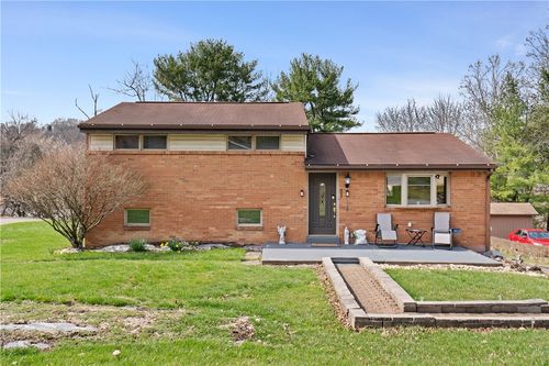 115 Rene Dr, Glenshaw, PA, 15116-1023 | Card Image