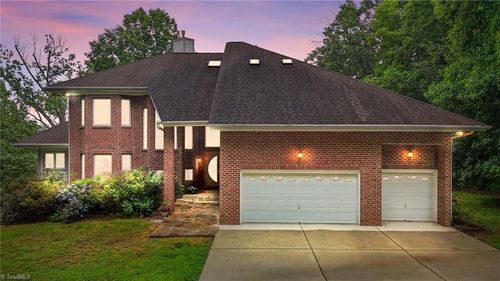 7918 Dairy Ridge Rd, Mebane, NC, 27302-9277 | Card Image