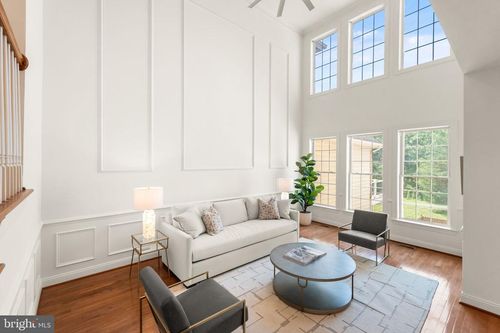 5704 Wheelwright Way, HAYMARKET, VA, 20169-3181 | Card Image