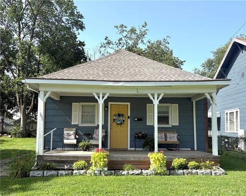 107 E 22nd St, Pittsburg, KS, 66762-2930 | Card Image