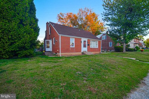 833 W 4th St, LANSDALE, PA, 19446-2203 | Card Image