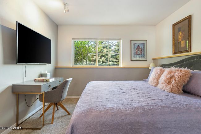 12 June Creek Rd, Home with 3 bedrooms, 3 bathrooms and null parking in Edwards CO | Image 24