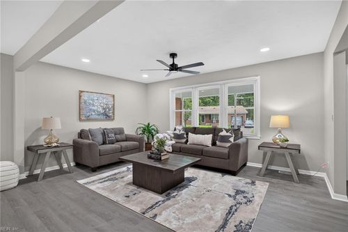 1109 Lakeview Dr, Portsmouth, VA, 23701-3610 | Card Image