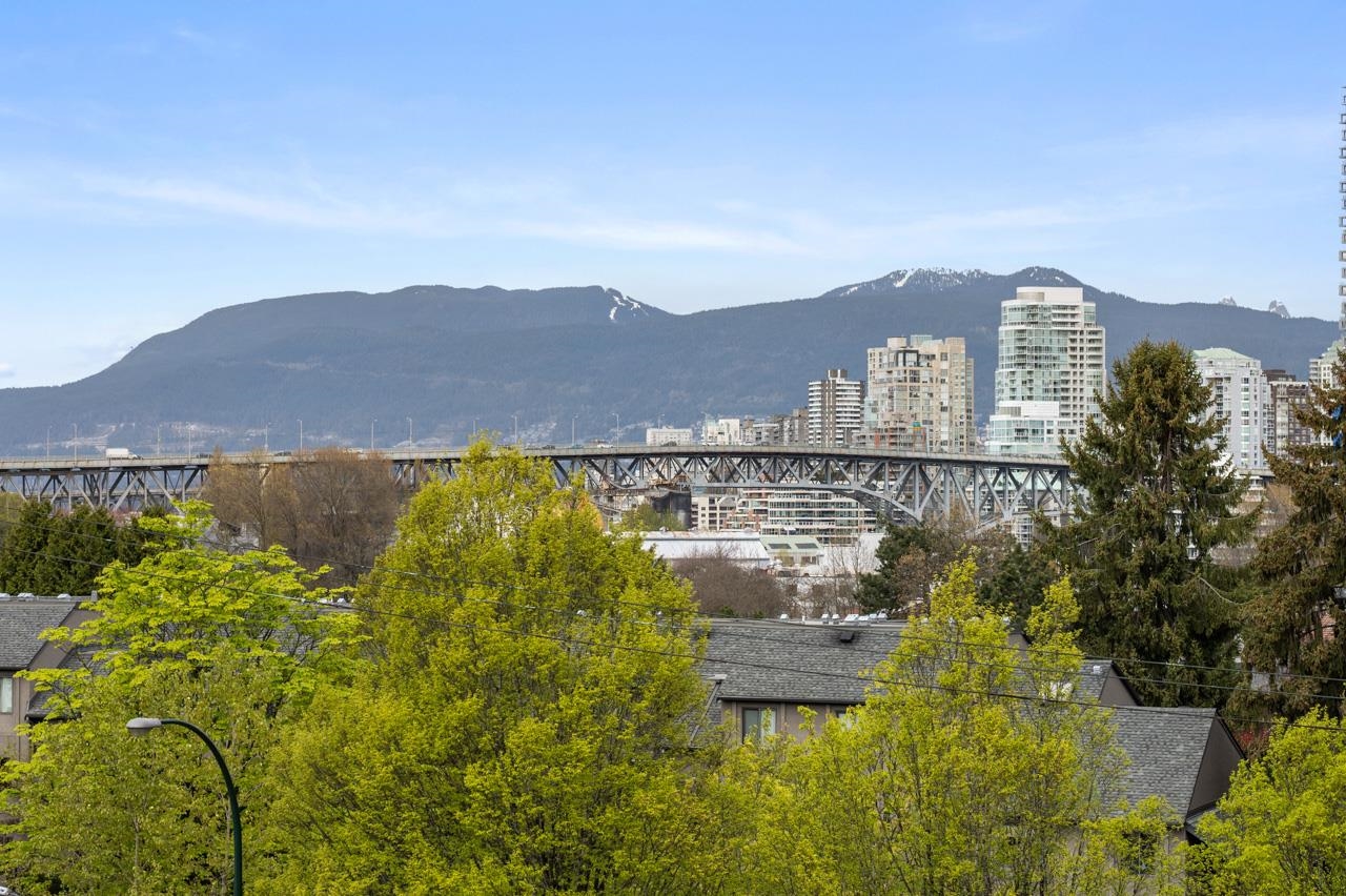 A2 - 1100 W 6 Th Avenue, Townhouse with 2 bedrooms, 1 bathrooms and 2 parking in Vancouver BC | Image 22