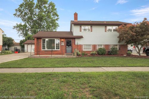 29804 Curtis Rd, Livonia, MI, 48152-4515 | Card Image