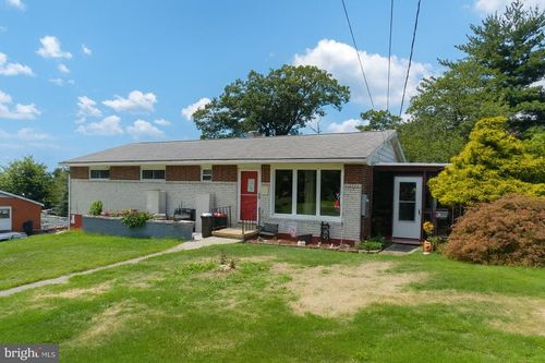 805 White Ave, CUMBERLAND, MD, 21502-3818 | Card Image