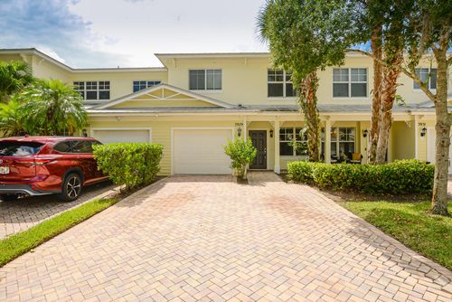 3929 Sabal Way, FORT PIERCE, FL, 34981-5118 | Card Image