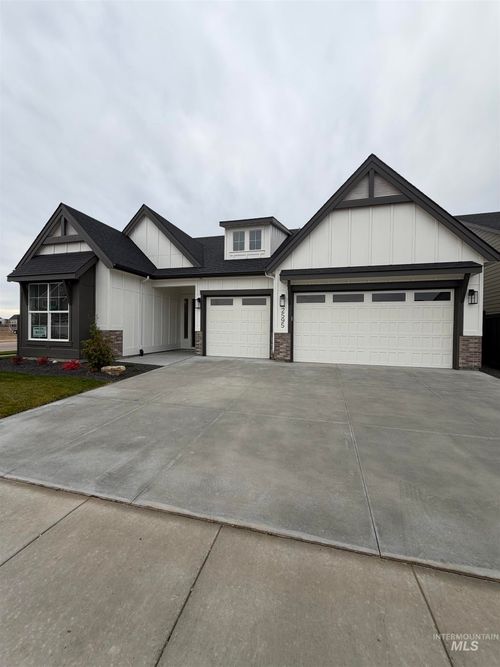 2595 E Tenzing Dr, Meridian, ID, 83642-1403 | Card Image