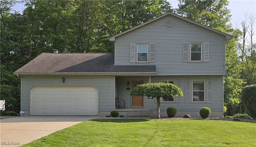4885 Warwick Dr S, Canfield, OH, 44406-9242 | Card Image