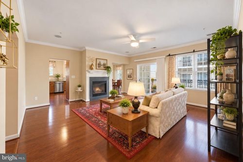 210-20816 Noble Ter, STERLING, VA, 20165-8410 | Card Image