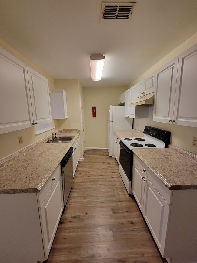 B - 840 W Georgia St, Townhouse with 3 bedrooms, 3 bathrooms and null parking in TALLAHASSEE FL | Image 4