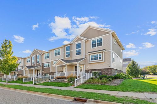 7561 Woods Edge Blvd, Lino Lakes, MN, 55014-2214 | Card Image