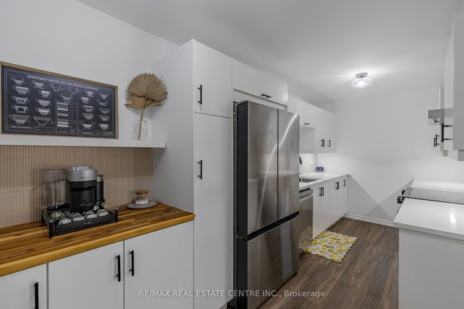 6 - 4 Cedar Dr, Condo with 4 bedrooms, 1 bathrooms and 2 parking in Orangeville ON | Image 16