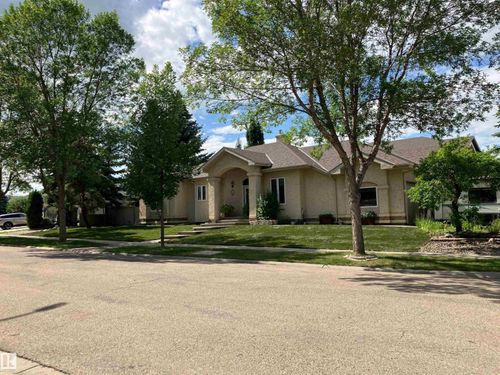 26 Eastcott Dr, St. Albert, AB, T8N6Y3 | Card Image