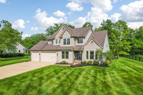 1770 Harrison Pond Dr, New Albany, OH, 43054-8887 | Card Image
