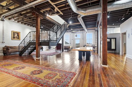 apt-3b-38 High St, Springfield, OH, 45502-1250 | Card Image