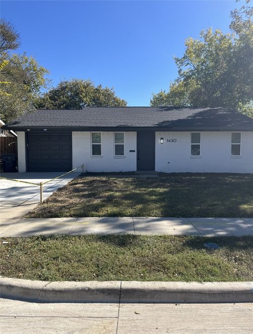 1430 Curtis Dr, Garland, TX, 75040-8032 | Card Image