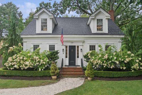 154 Main St, Kennebunkport, ME, 04046-6911 | Card Image