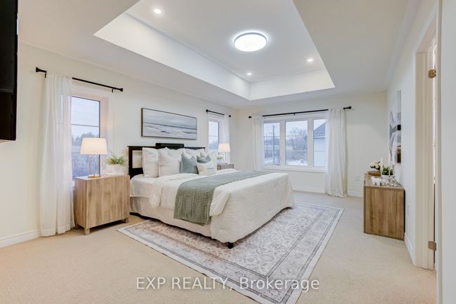 42 Prunella Cres, House attached with 4 bedrooms, 4 bathrooms and 4 parking in Holland Landing ON | Image 19
