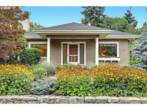 3203 Ne 15th Ave, Portland, OR, 97212-2304 | Card Image