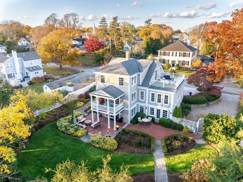 17 Winsor St, Duxbury, MA, 02332-4500 | Card Image