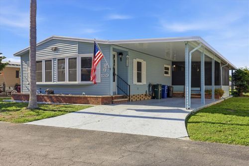 139 N Fiji Cir, ENGLEWOOD, FL, 34223-6213 | Card Image