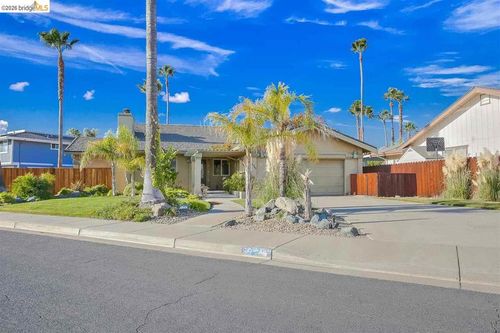 5545 Drakes Ct, Discovery Bay, CA, 94505 | Card Image
