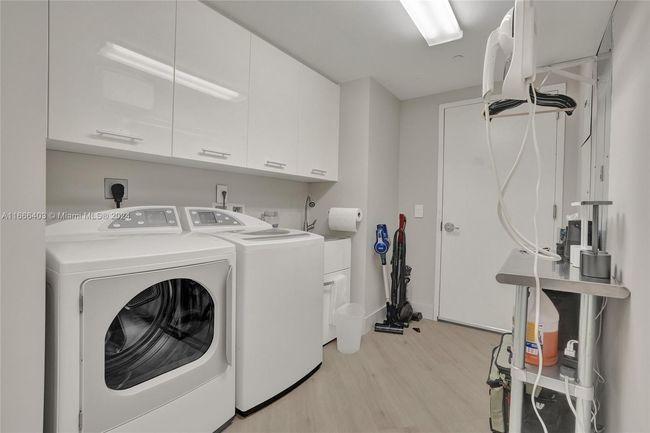 UNIT-2102 - 2711 S Ocean Dr, Condo with 3 bedrooms, 4 bathrooms and null parking in Hollywood FL | Image 49