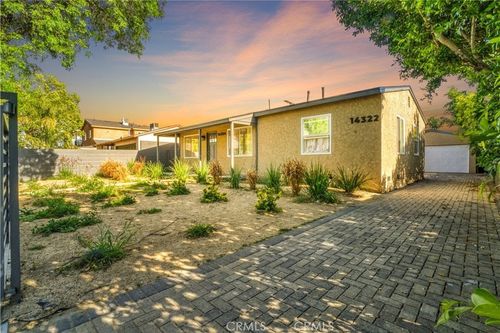 14320 Osborne St, Panorama City, CA, 91402-2525 | Card Image