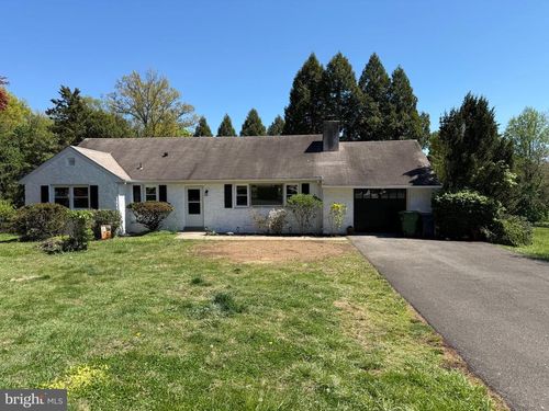 1300 Kirks Ln, DRESHER, PA, 19025-1106 | Card Image