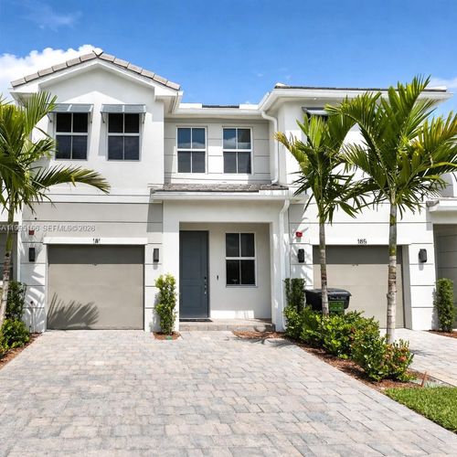181 Sw 170th Ave, Pembroke Pines, FL, 33027-4966 | Card Image