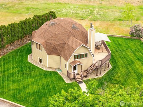 1470 State Route 174, Grand Coulee, WA, 99133-8722 | Card Image