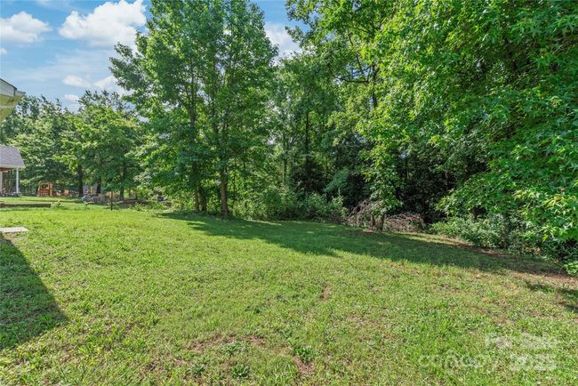 425 Austin Dr, House other with 3 bedrooms, 2 bathrooms and null parking in Charlotte NC | Image 23