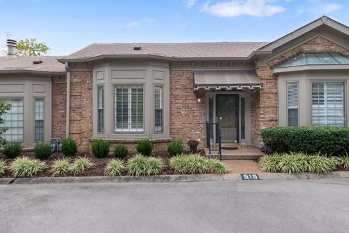 515 Armistead Pl, Nashville, TN, 37215-1855 | Card Image