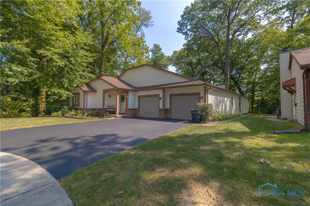 Willowood Ct, Toledo, OH 43615