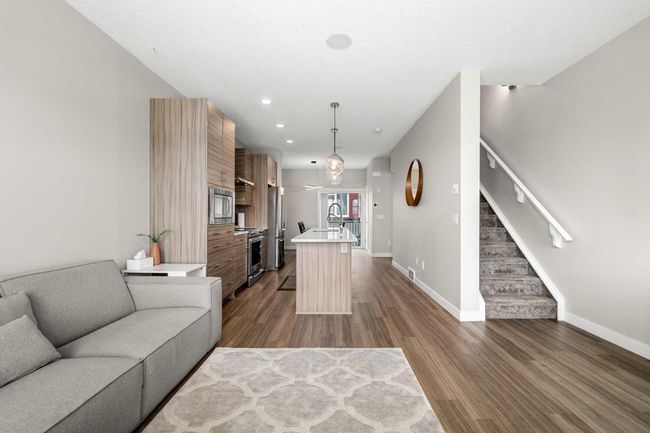 112 - 133 23 Ave Ne, Townhouse with 2 bedrooms, 4 bathrooms and 2 parking in Calgary AB | Image 7