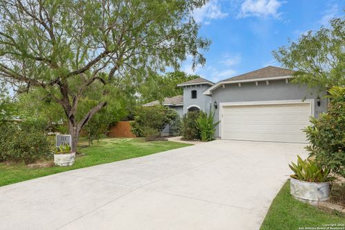 215 County Road 3820, San Antonio, TX, 78253-7271 | Card Image
