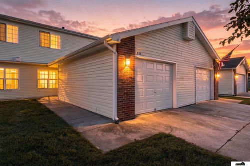 406 W Todd Circle, Lincoln, NE, 68528 | Card Image