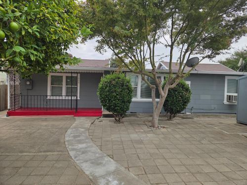 608 Union St, Isleton, CA, 95641-7042 | Card Image