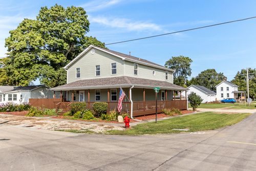 402 W Park Street, Earlville, IL, 60518 | Card Image