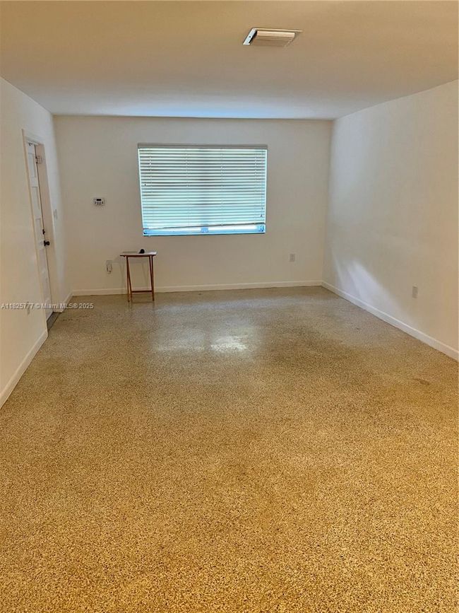 10820 - 10820 Sw 78 Th Ave, Home with 3 bedrooms, 2 bathrooms and null parking in Pinecrest FL | Image 4