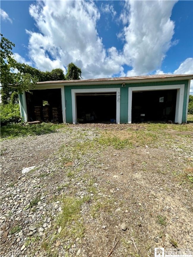 3 car 24' x 36' pole barn | Image 29